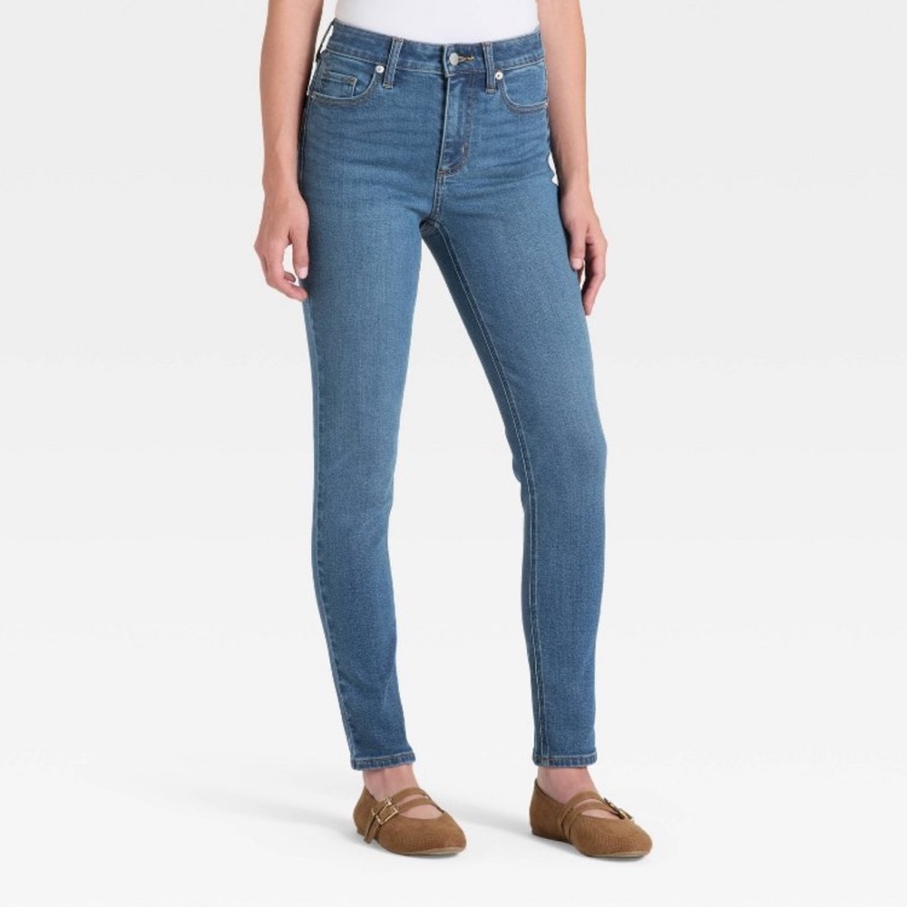 Universal Thread Medium Wash Skinny Jean